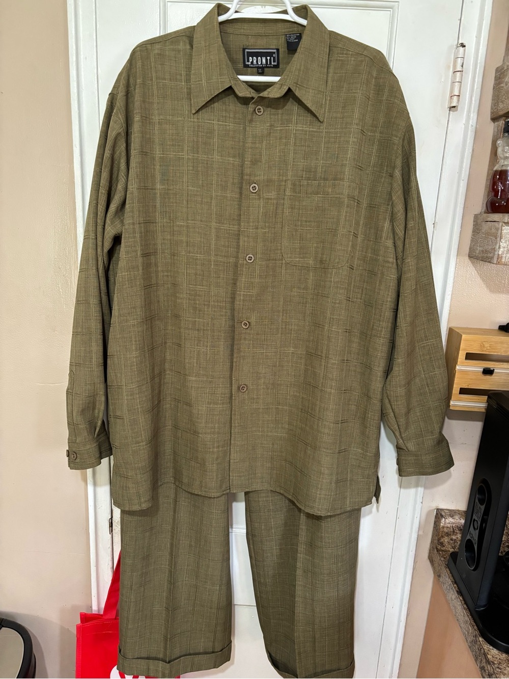 PRONTI collection by PHITA Olive Plaid Button-Up Shirt Set Top and Bottom men’s